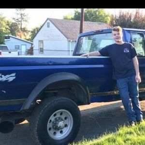 Meet your Posher, Dawson